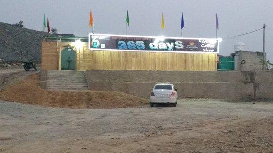 365 Days Restro & Coffee Shop